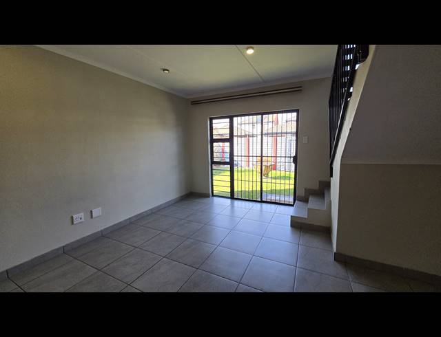 3 BEDROOM FREEHOLD FOR SALE IN ALBERTSDAL